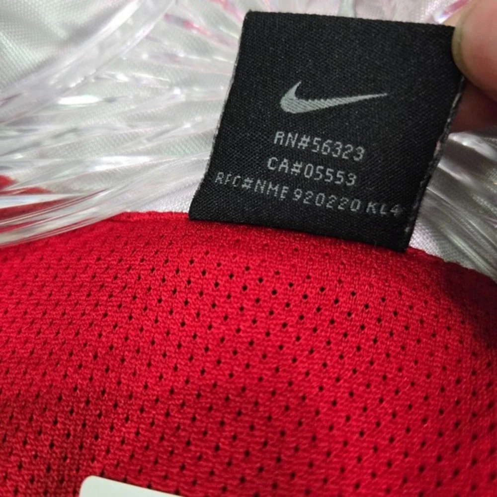 VINTAGE‎ Nike Men Shirt Large Red Logo Center Basketball Swoosh Dri Fit
